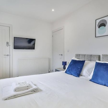 3 Bed Refurbished, Modern House, Wifi, Patio Area Villa Sheffield Exterior photo