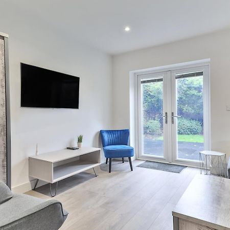 3 Bed Refurbished, Modern House, Wifi, Patio Area Villa Sheffield Exterior photo