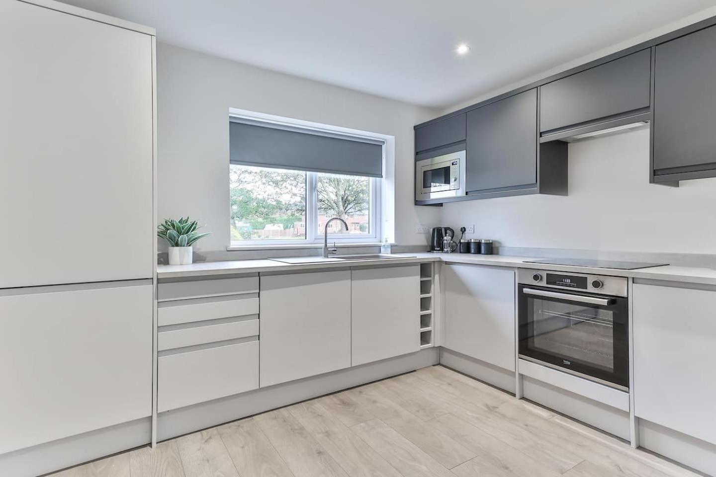 3 Bed Refurbished, Modern House, Wifi, Patio Area Villa Sheffield Exterior photo